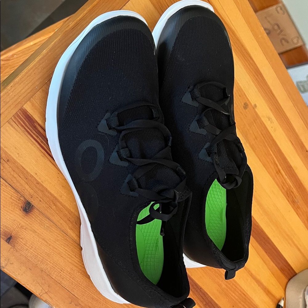 OOFOS Black and White Athletic Shoes